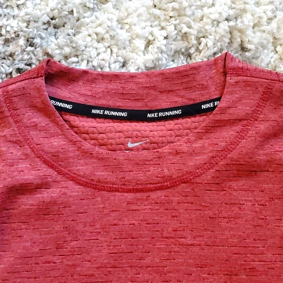 Nike Women's Red Long Sleeve Top - Picture 2 of 2